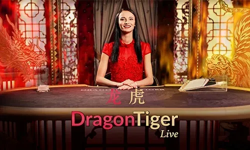 Live dealer presenting a blackjack game on aaajl